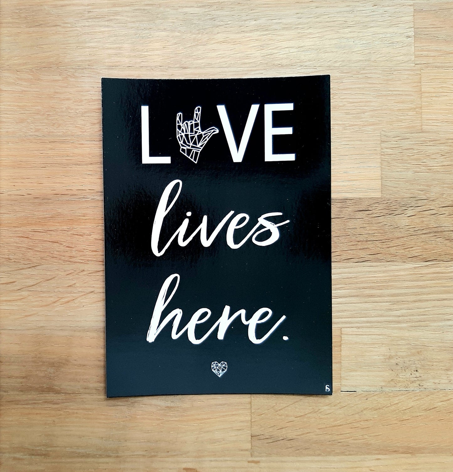 Carte "Love lives here"